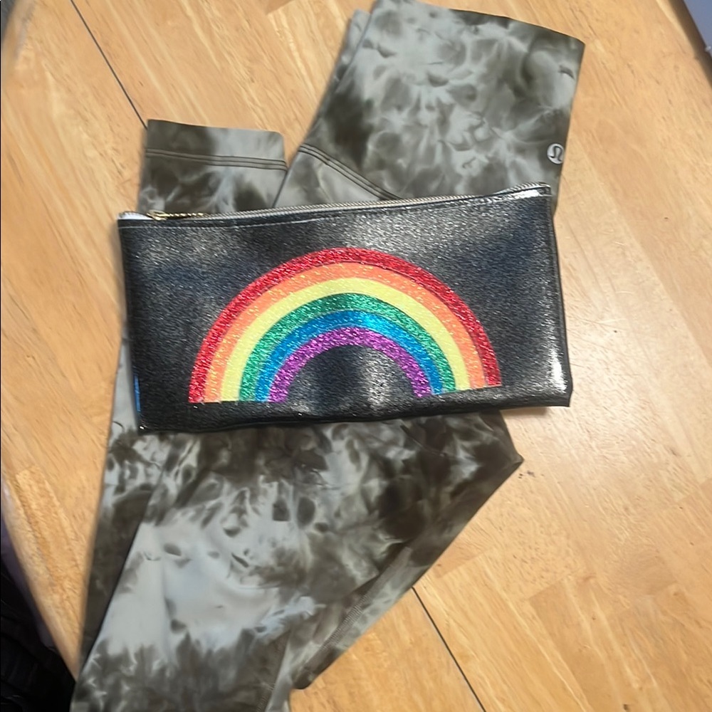 Lululemon Leggings with Rainbow Clutch